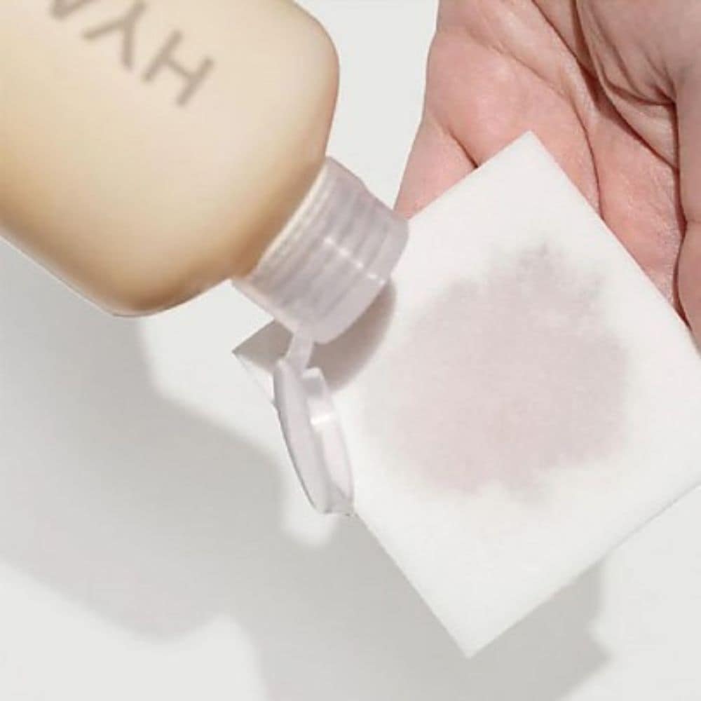 HYAAH Mild But Deep Cleansing Water