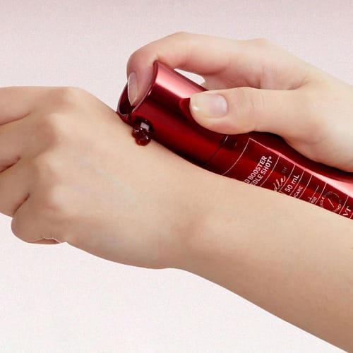 VT COSMETICS Red Booster Reedle Shot 300