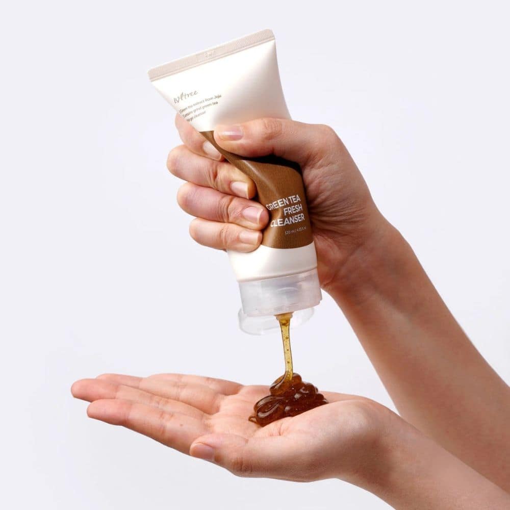 Isntree Green Tea Fresh Cleanser